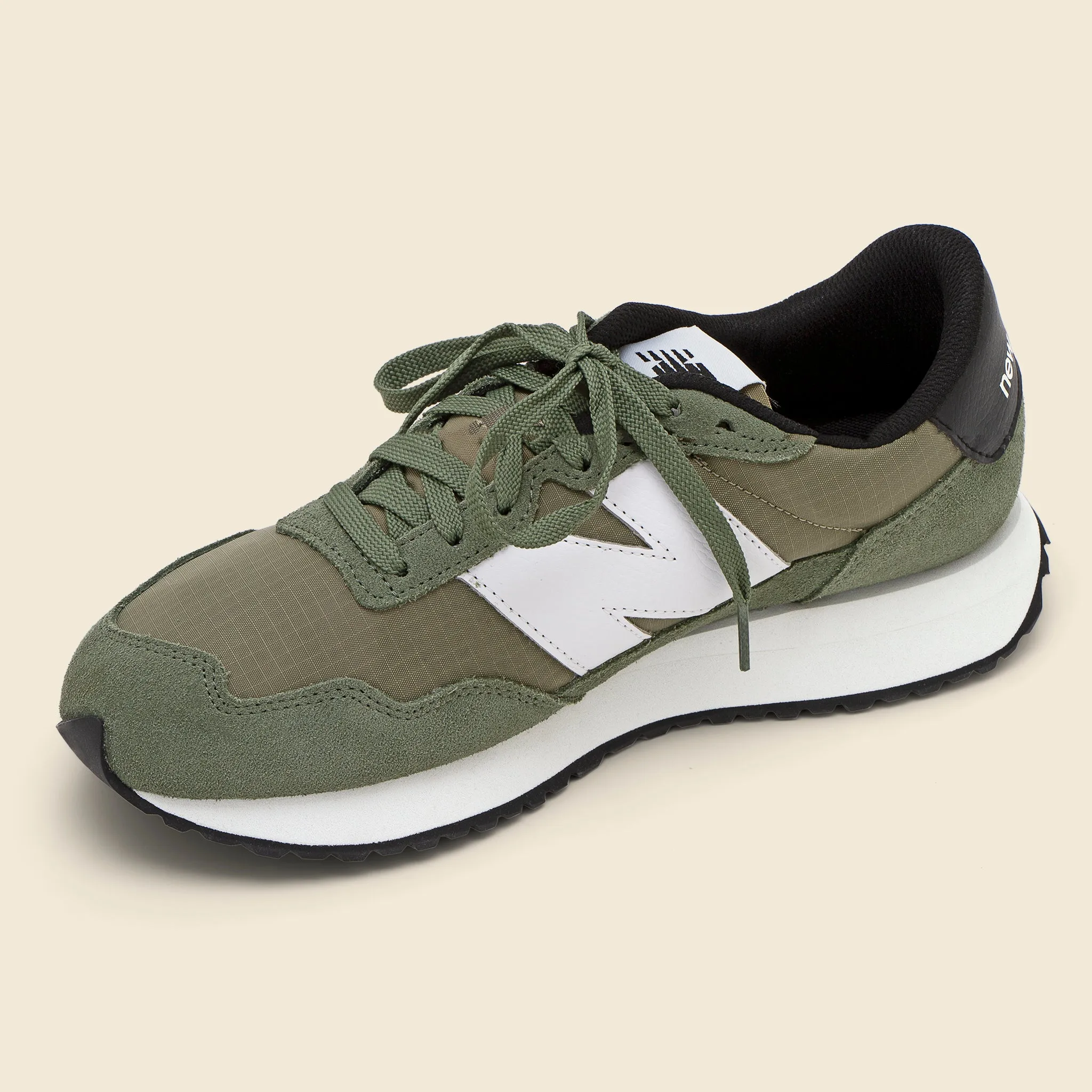 237V1 Sneaker - Norway Spruce/ Covert Green