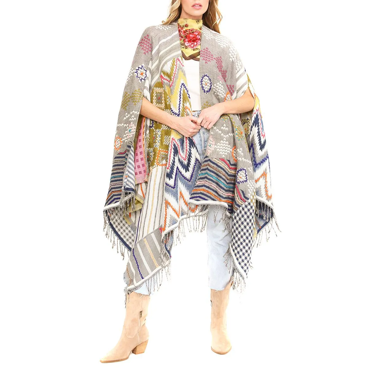      Aratta Snow White Poncho     