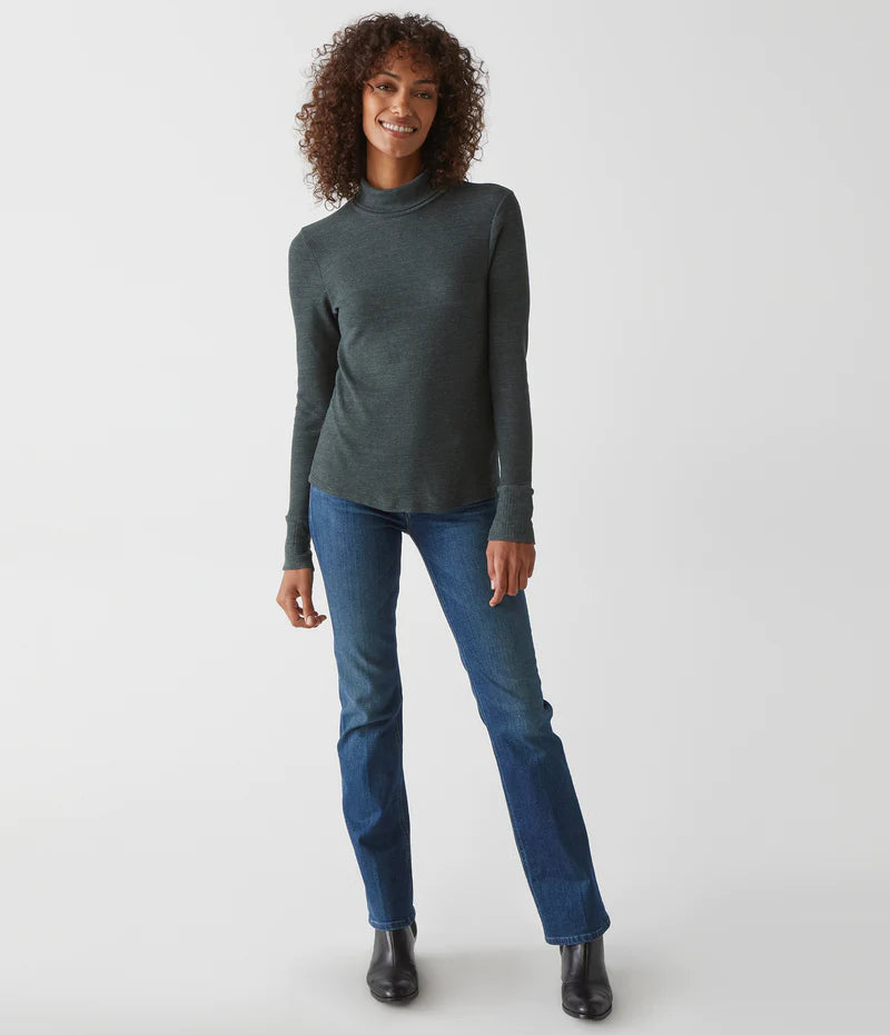 MARA TURTLENECK WITH CUFF SNAPS