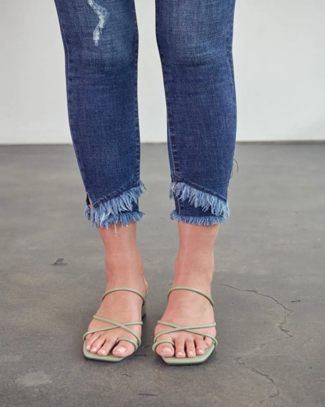 Mid Rise Hem Detail Ankle Skinny