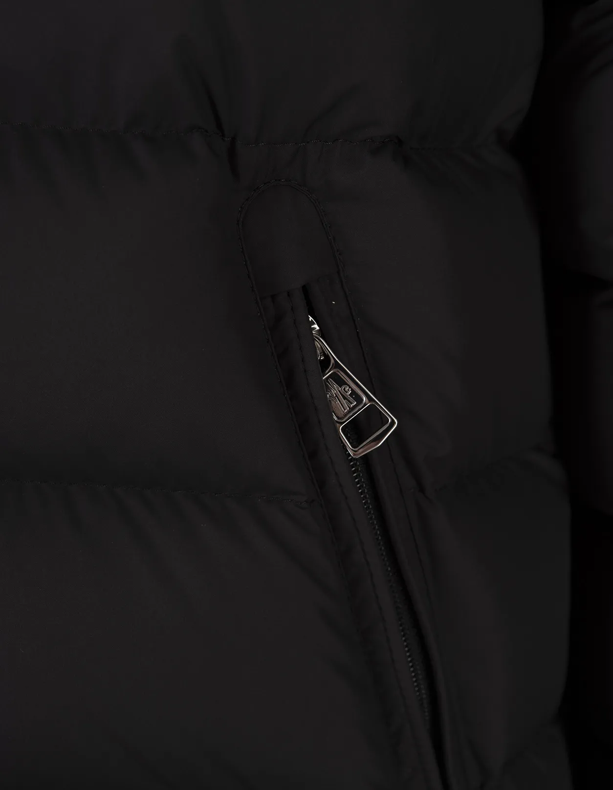 MONCLER Black Arneb Down Jacket