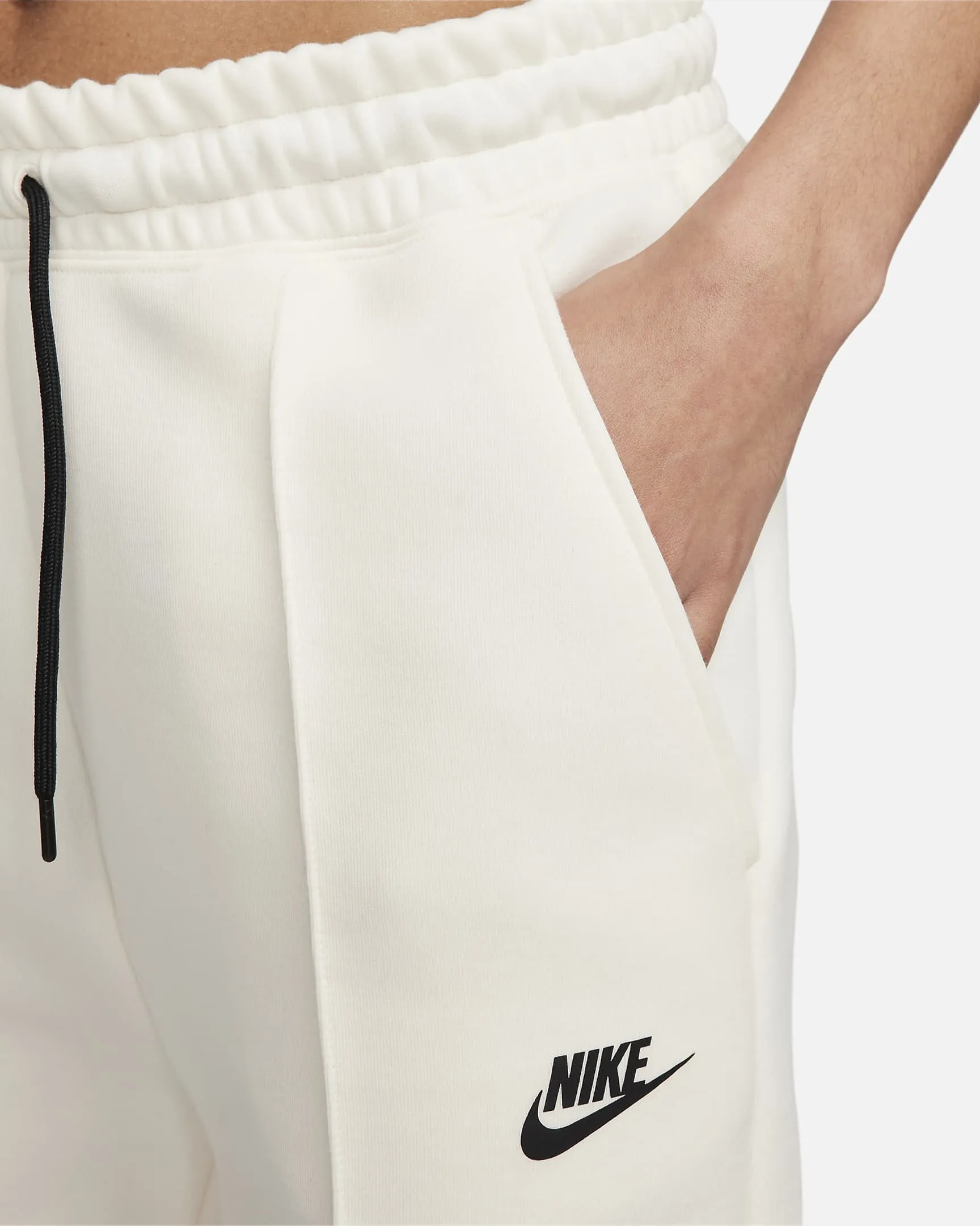 Nike  |Nike Sportswear Tech Fleece