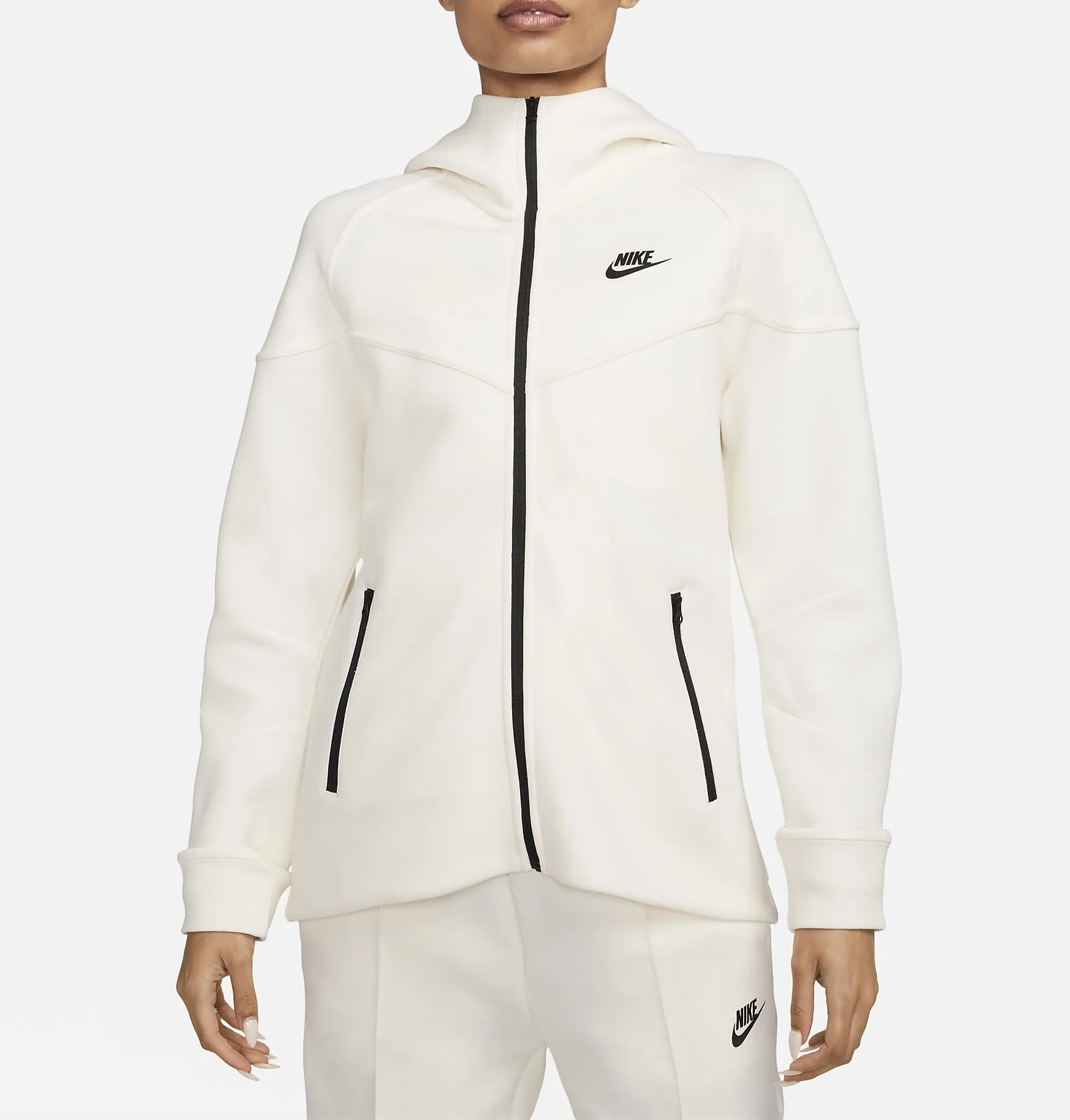 Nike  |Nike Sportswear Tech Fleece