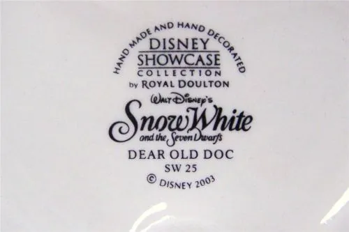 Royal Doulton Figurine Snow White DWARF ~ DEAR OLD DOC SW25