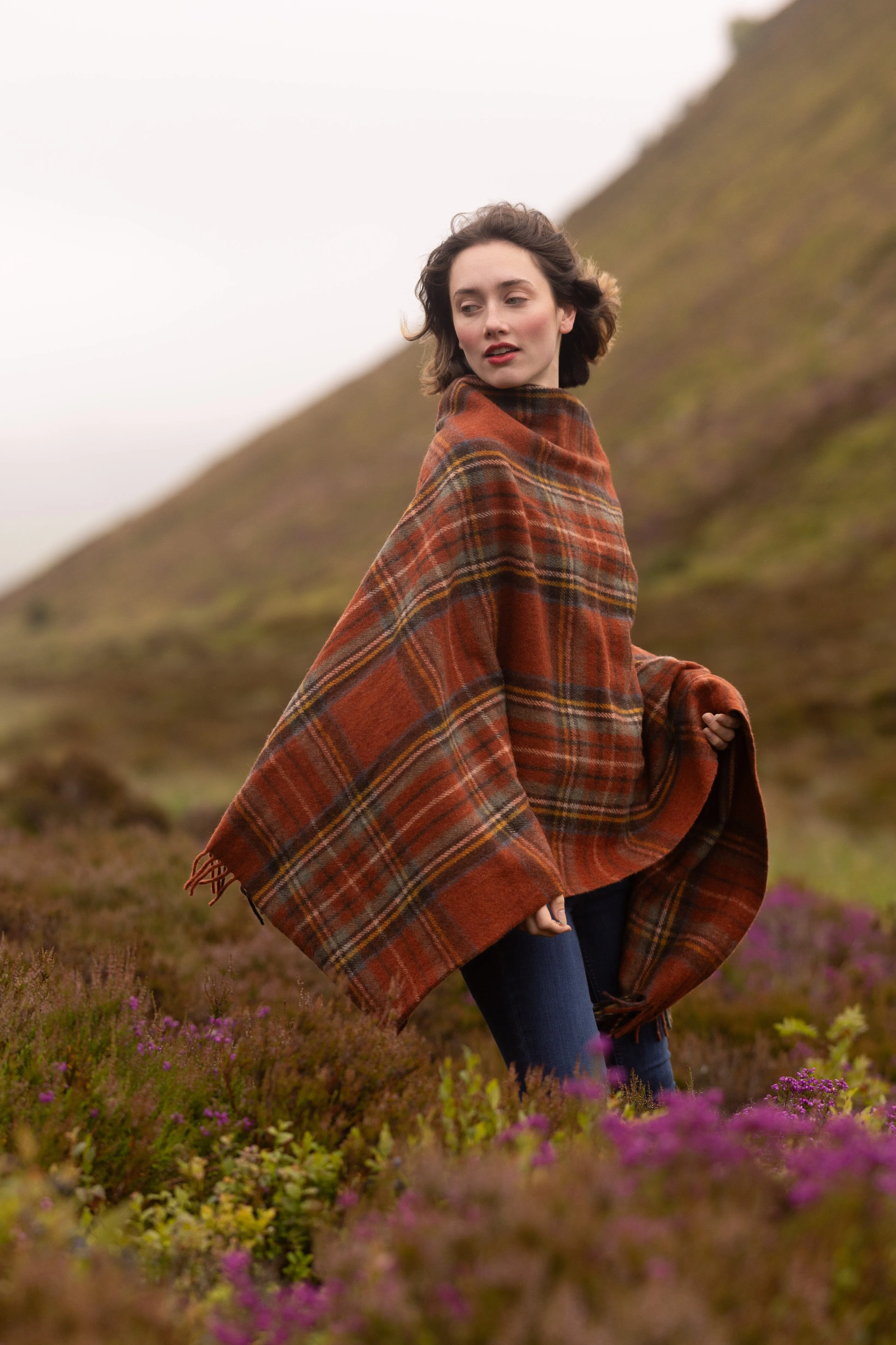 Tartan Poncho | Extra Warmth (Auld Royal Stewart)