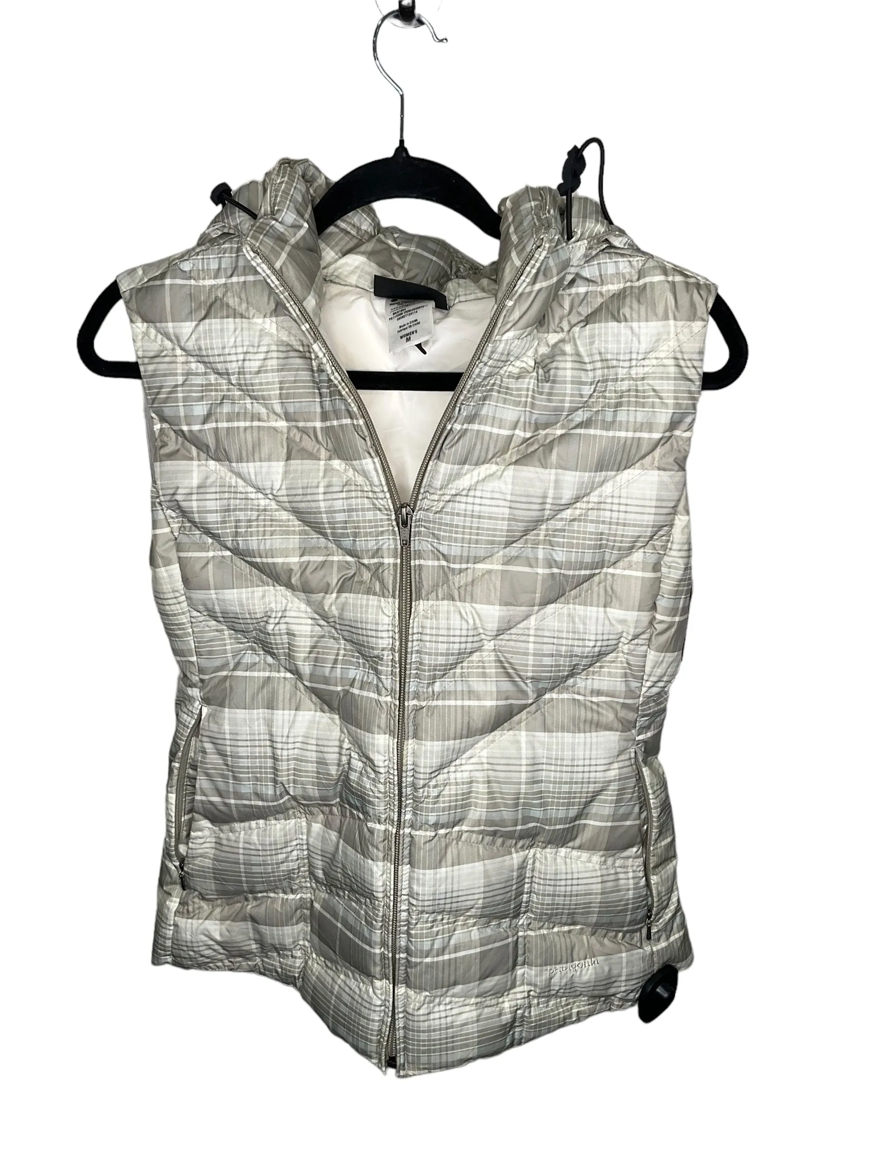 Vest Puffer & Quilted By Patagonia In Tan, Size: M